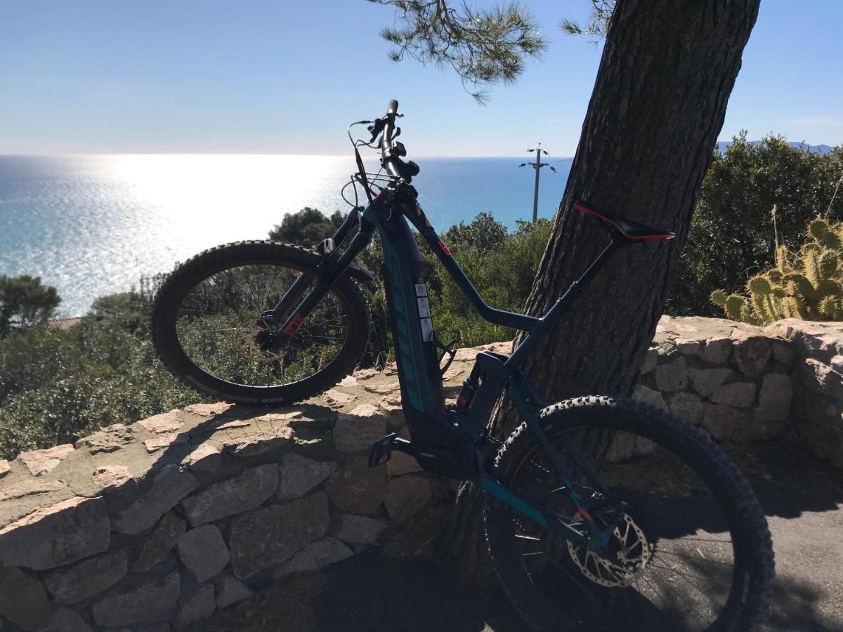 Bike&Boat Argentario Hotel Porto Santo Stefano  Buitenkant foto