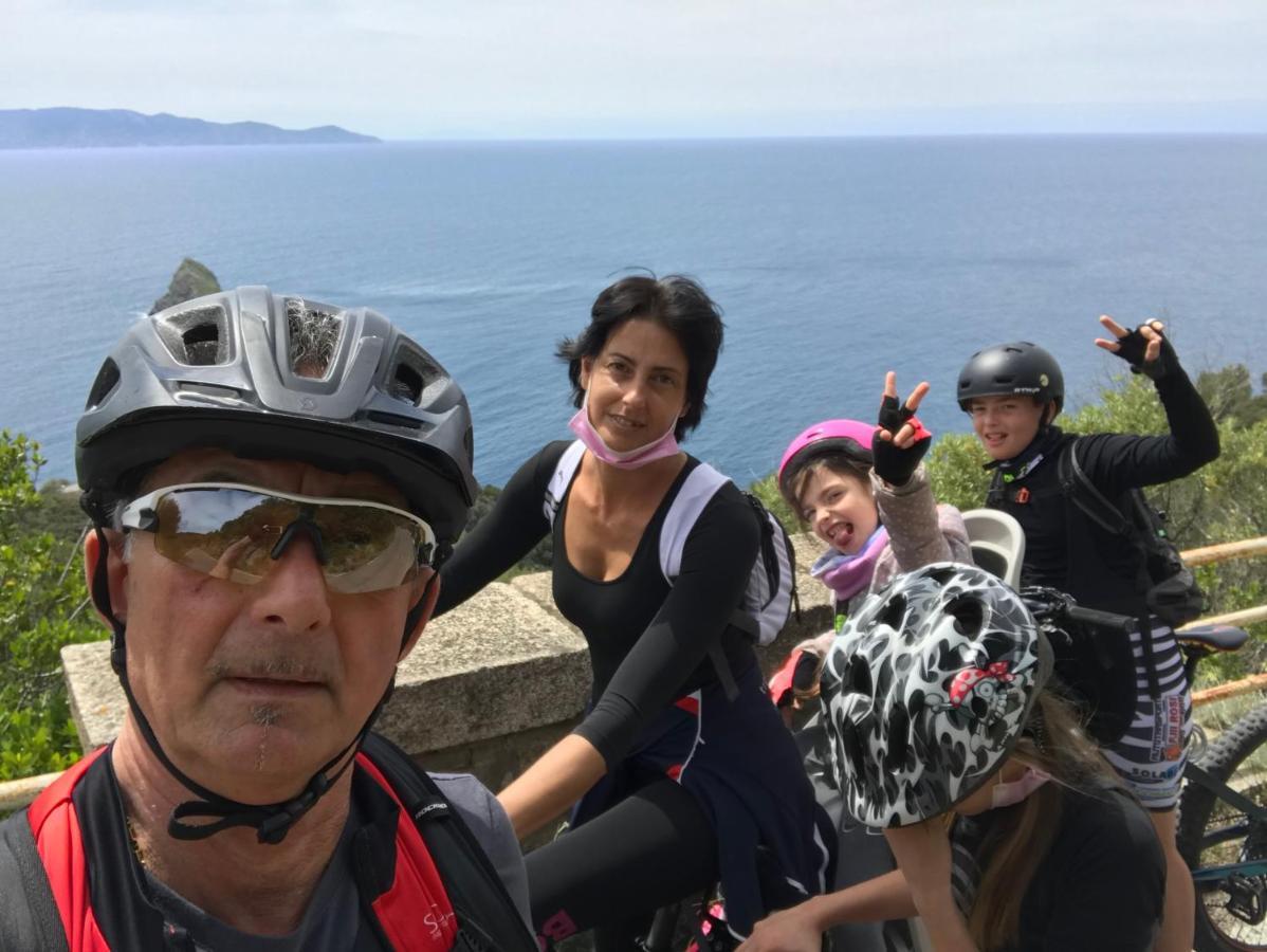 Bike&Boat Argentario Hotel Porto Santo Stefano  Buitenkant foto